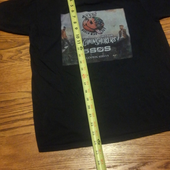 ⛓️ 🚬 Chainsmokers Band Concert Tour Shirt 🌎 World War Joy ☺️ Small 5SOS Lennon - Picture 9 of 10